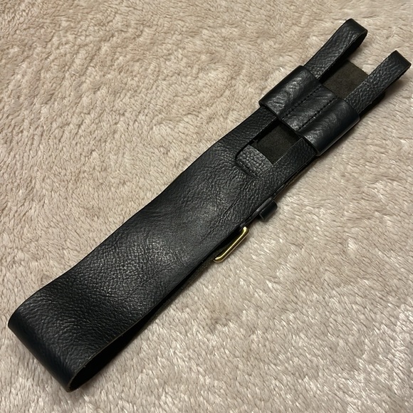 BCBG MAX AXRIA Pebble Grain Leather Belt - Picture 11 of 17